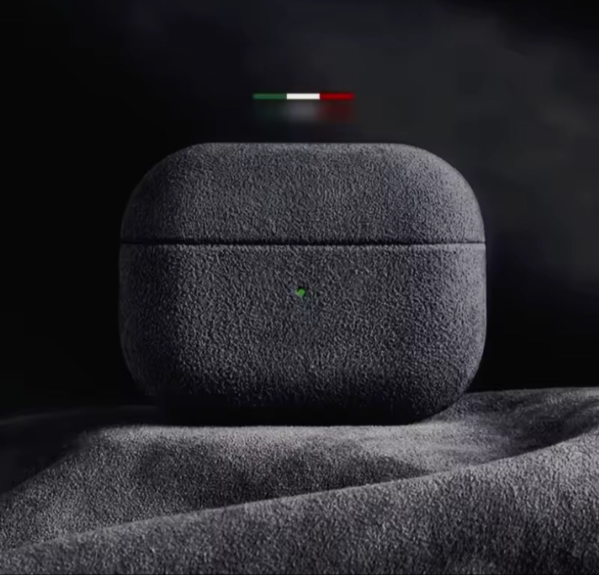 Apple AirPods Pro 2- Italienische Wildleder Schutzhülle